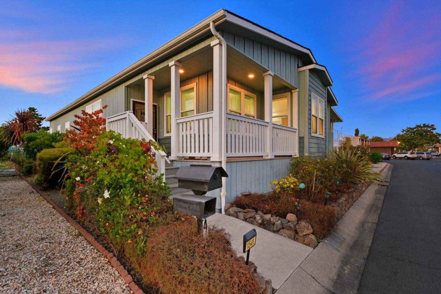 Hayward, CA 94544,1541 Ortega 39