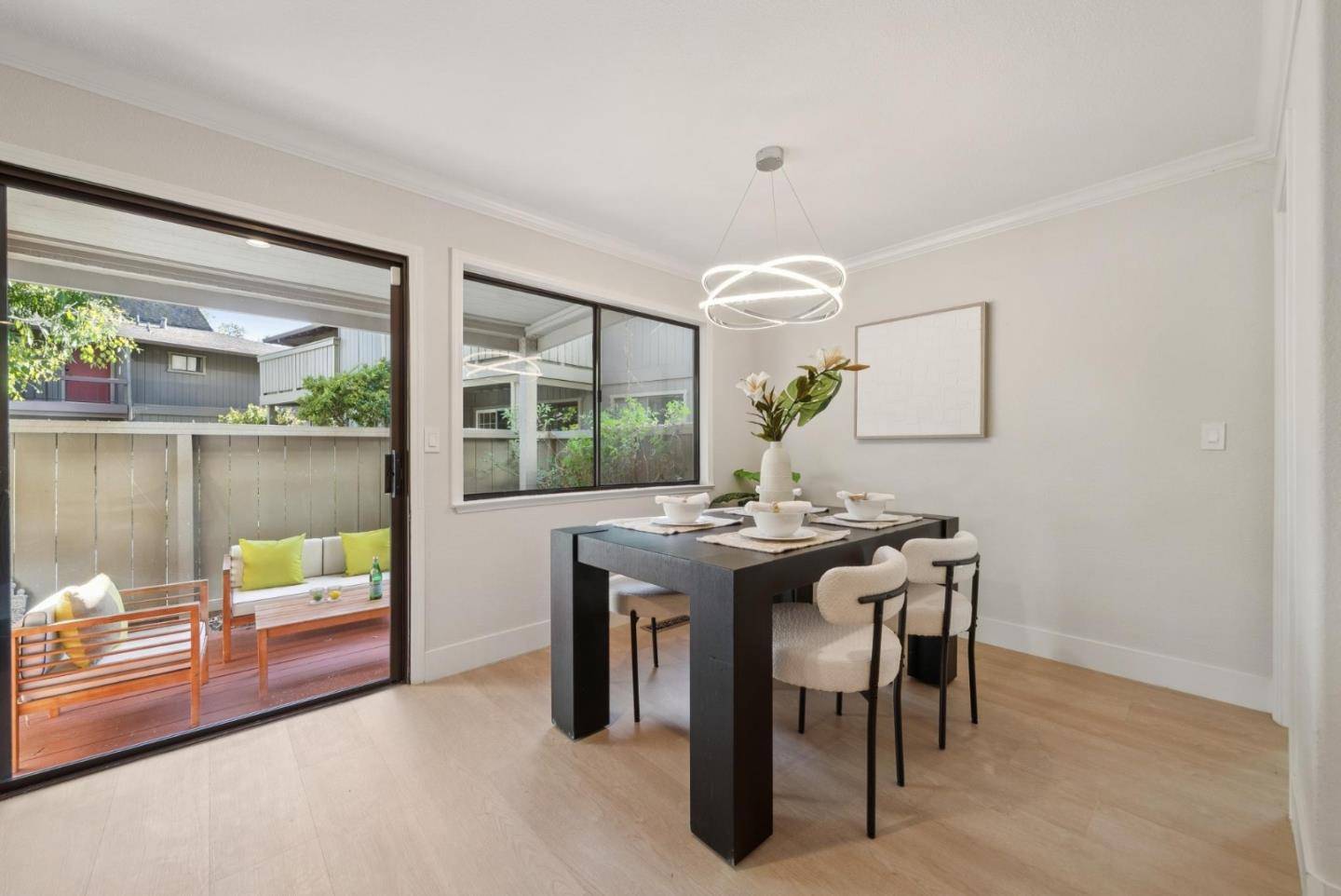 Saratoga, CA 95070,14355 Saratoga AVE A