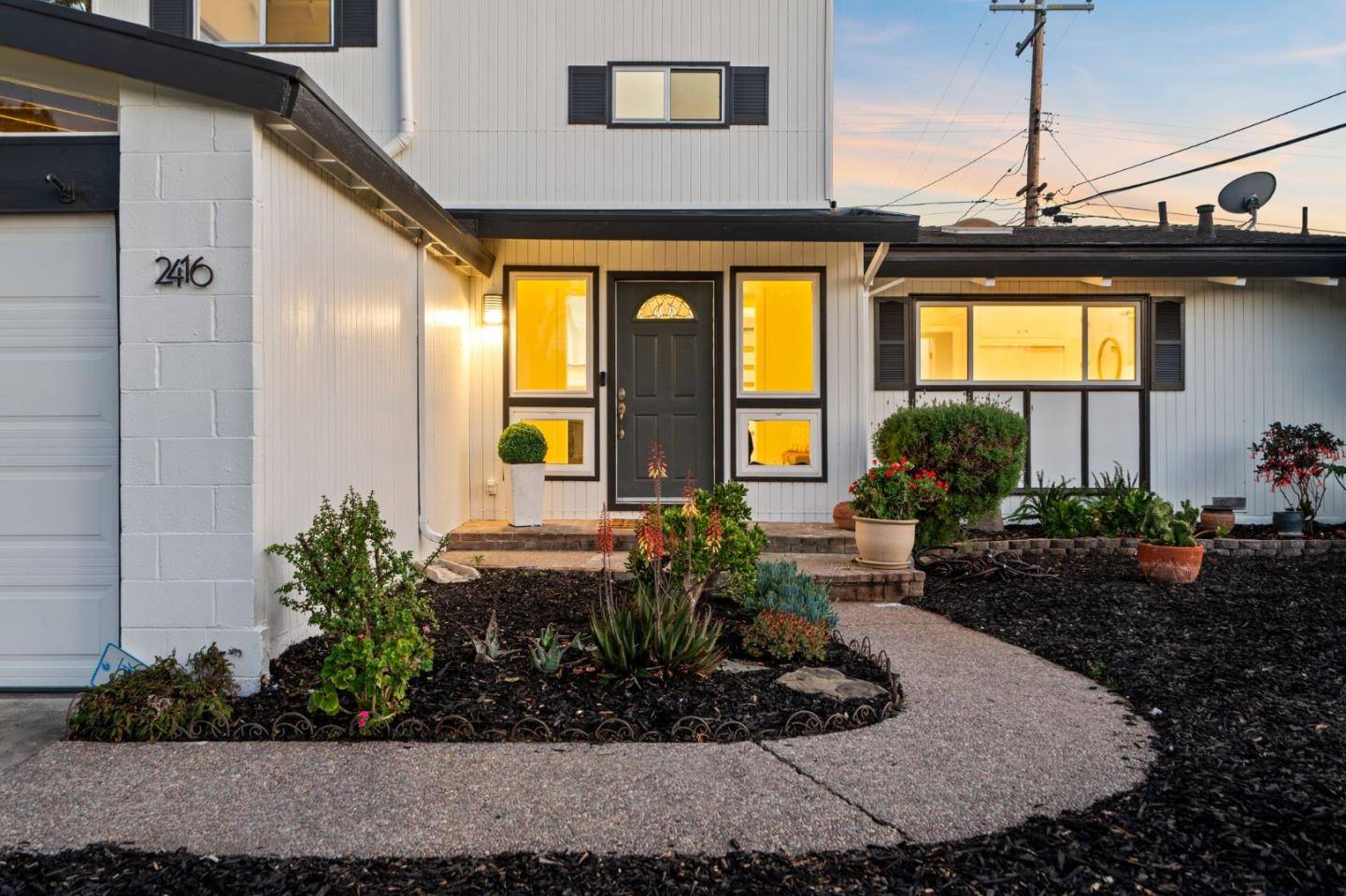 Santa Clara, CA 95050,2416 Johnson PL