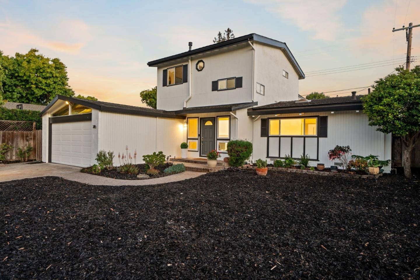 Santa Clara, CA 95050,2416 Johnson PL