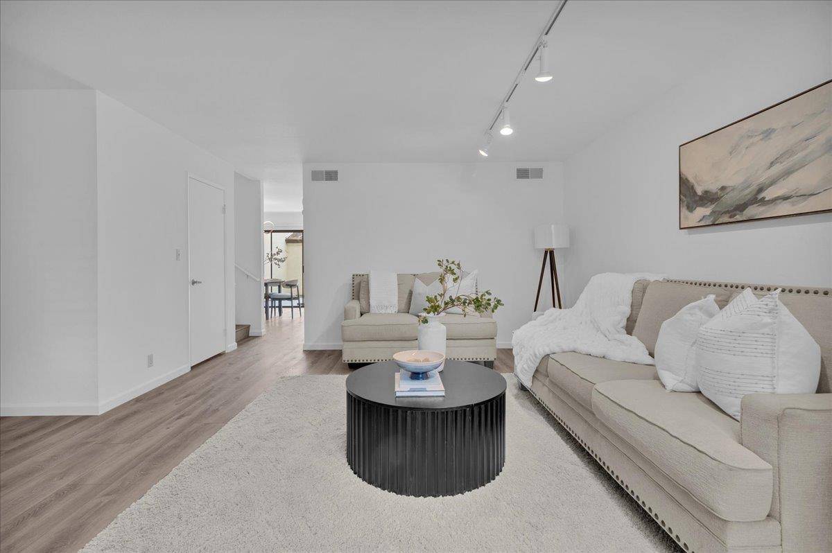 Pacific Grove, CA 93950,605 Acorn CT