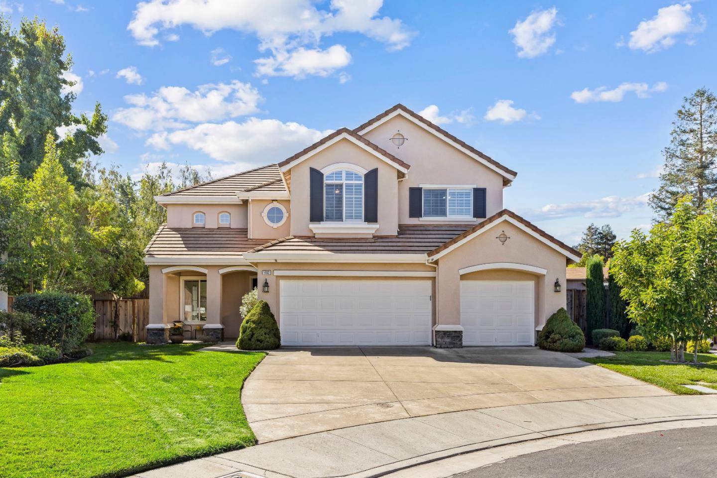Gilroy, CA 95020,1482 Goshawk CT