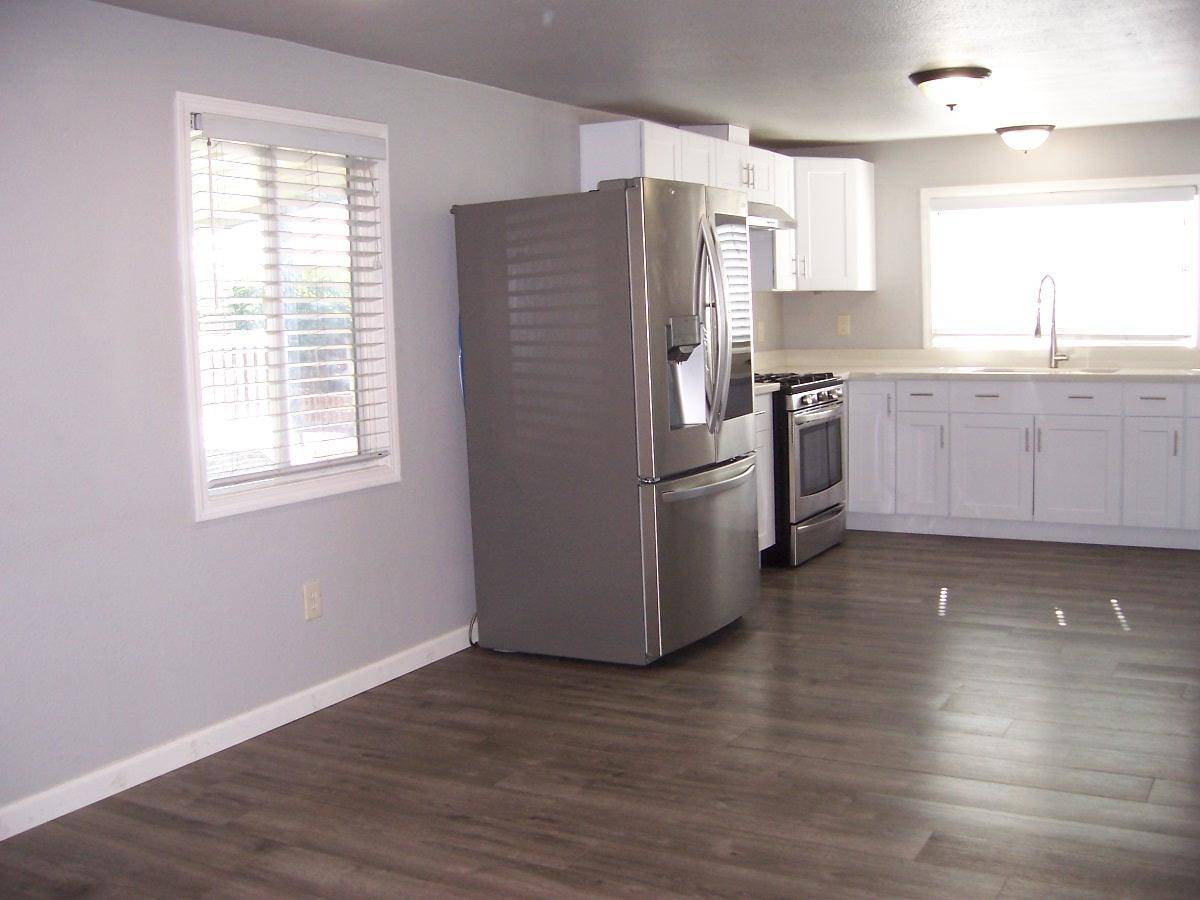 Salinas, CA 93906,255 E. Bolivar ST 6