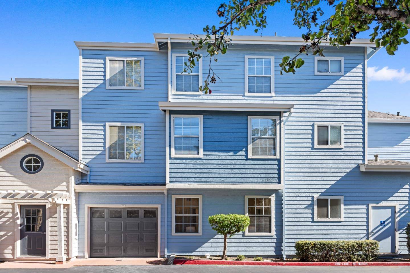Sunnyvale, CA 94085,605 Arcadia TER 106