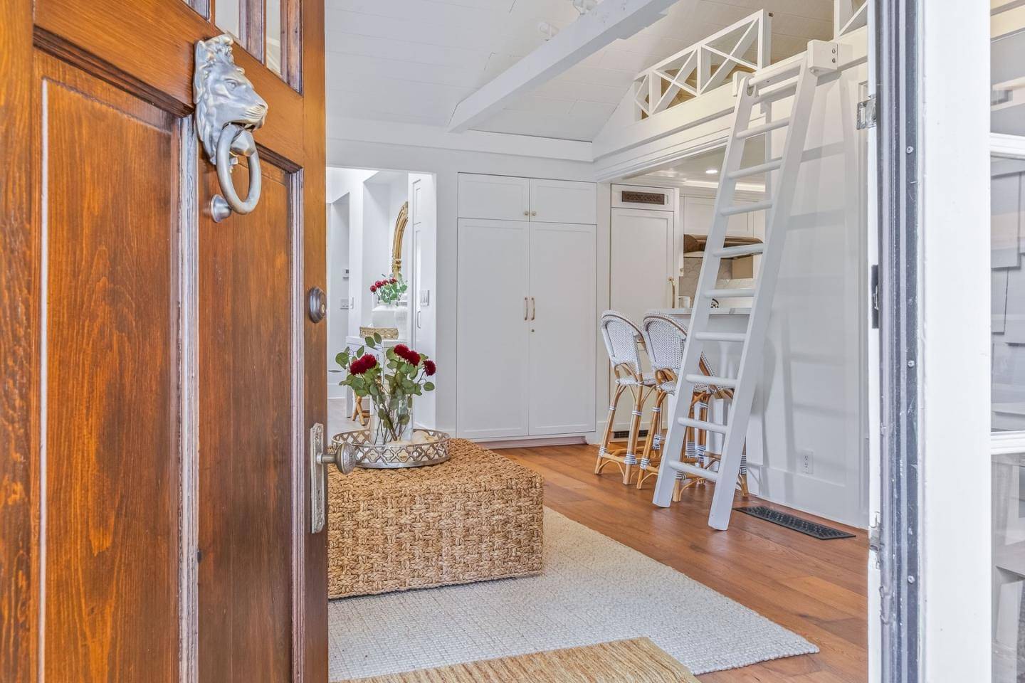 Carmel, CA 93923,0 Lincoln 3 SW of 10th AVE