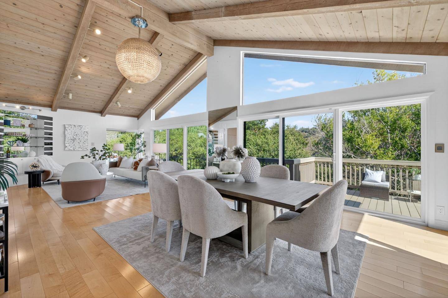 Hillsborough, CA 94010,30 Bluebell LN