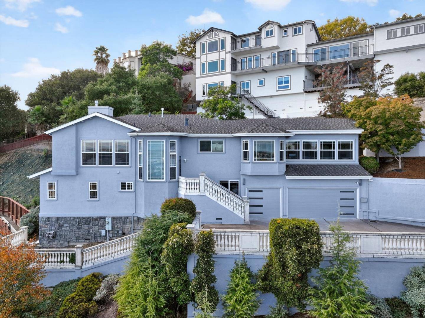 San Carlos, CA 94070,58 Hillcrest RD