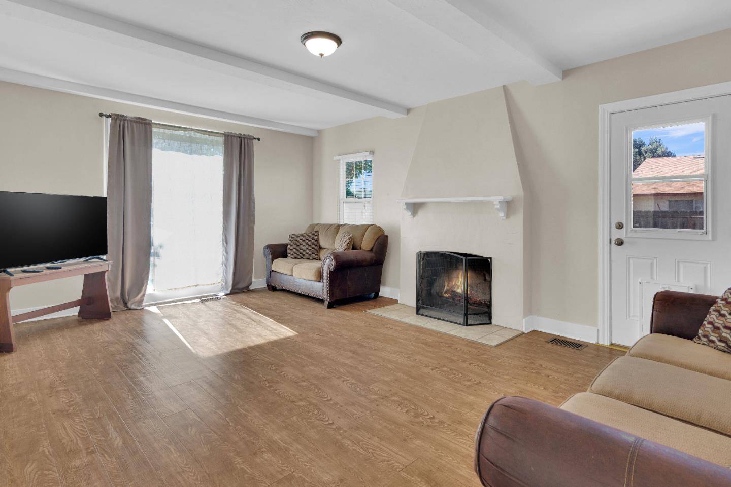 King City, CA 93930,404 Ellis ST
