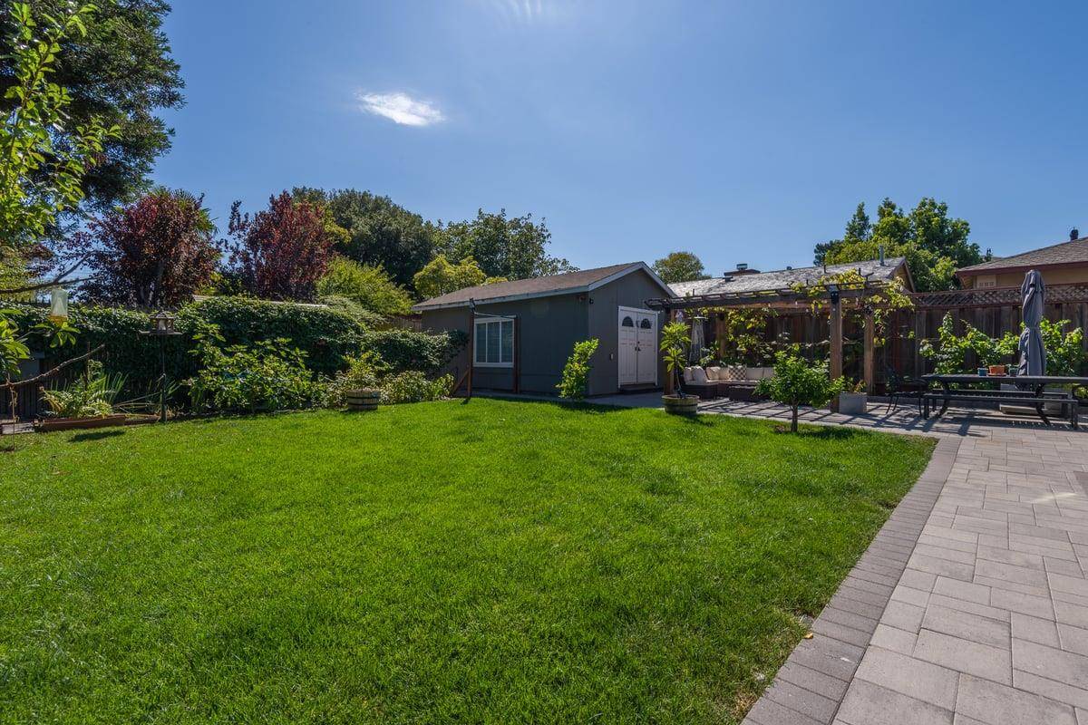 San Mateo, CA 94403,467 22nd AVE