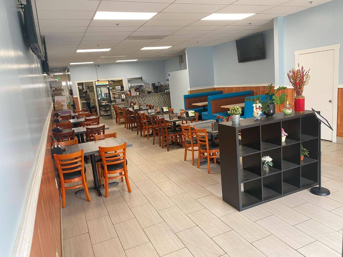 Oakland, CA 94606,1616 International BLVD