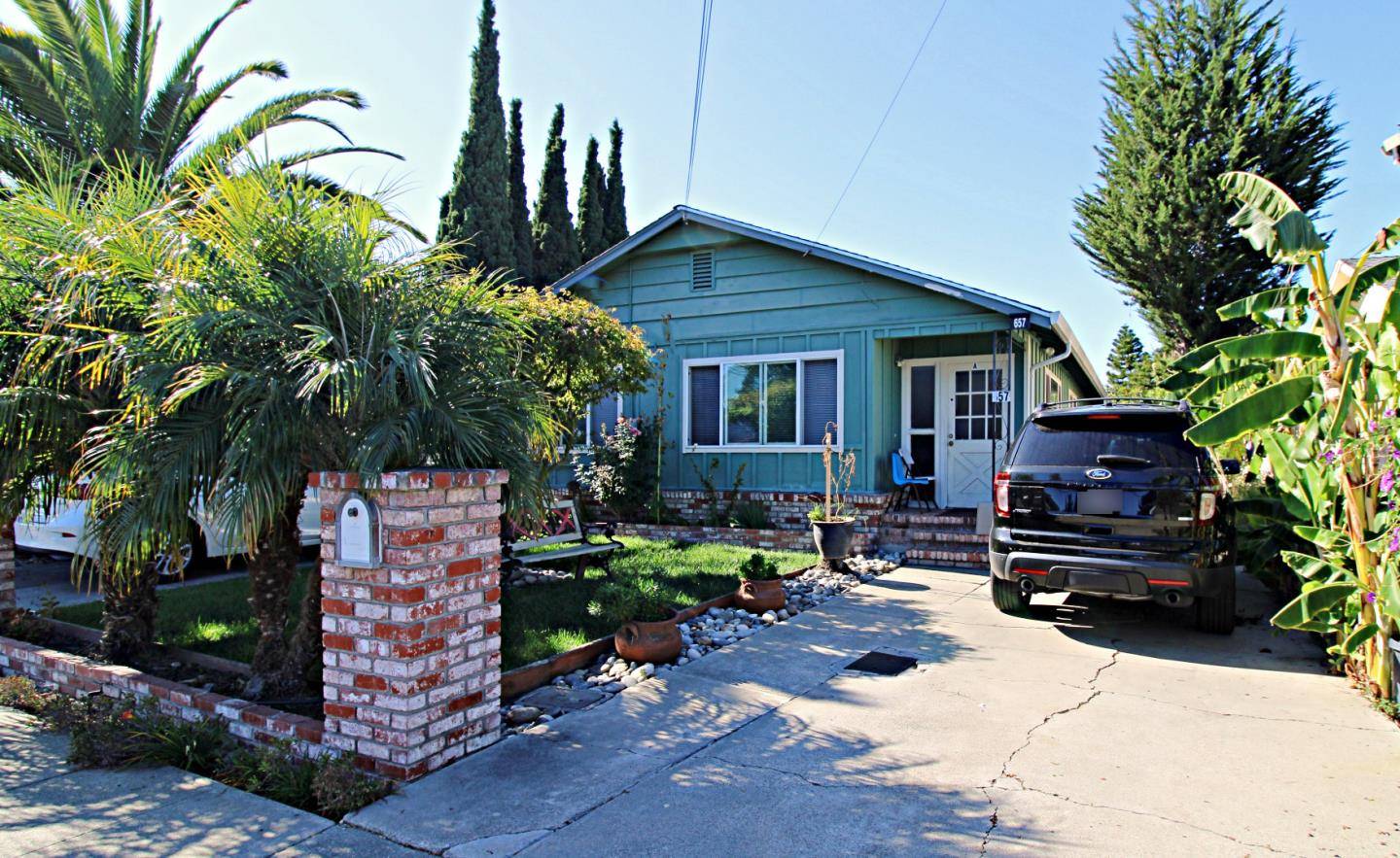 Redwood City, CA 94063,657 2nd AVE