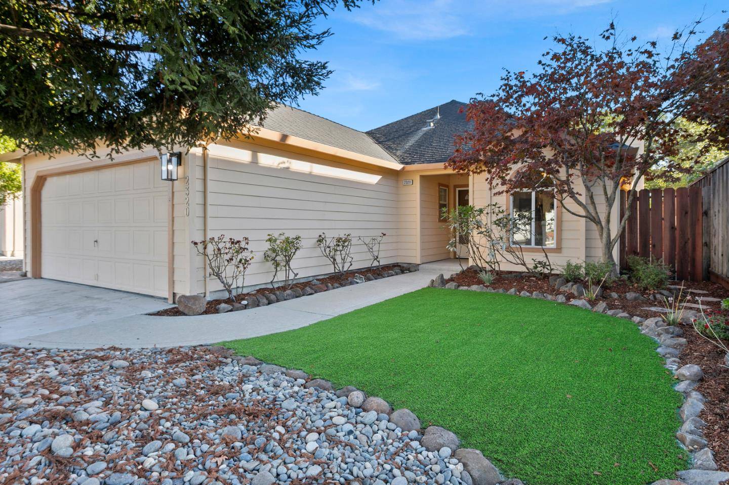 Santa Cruz, CA 95062,2320 Amber