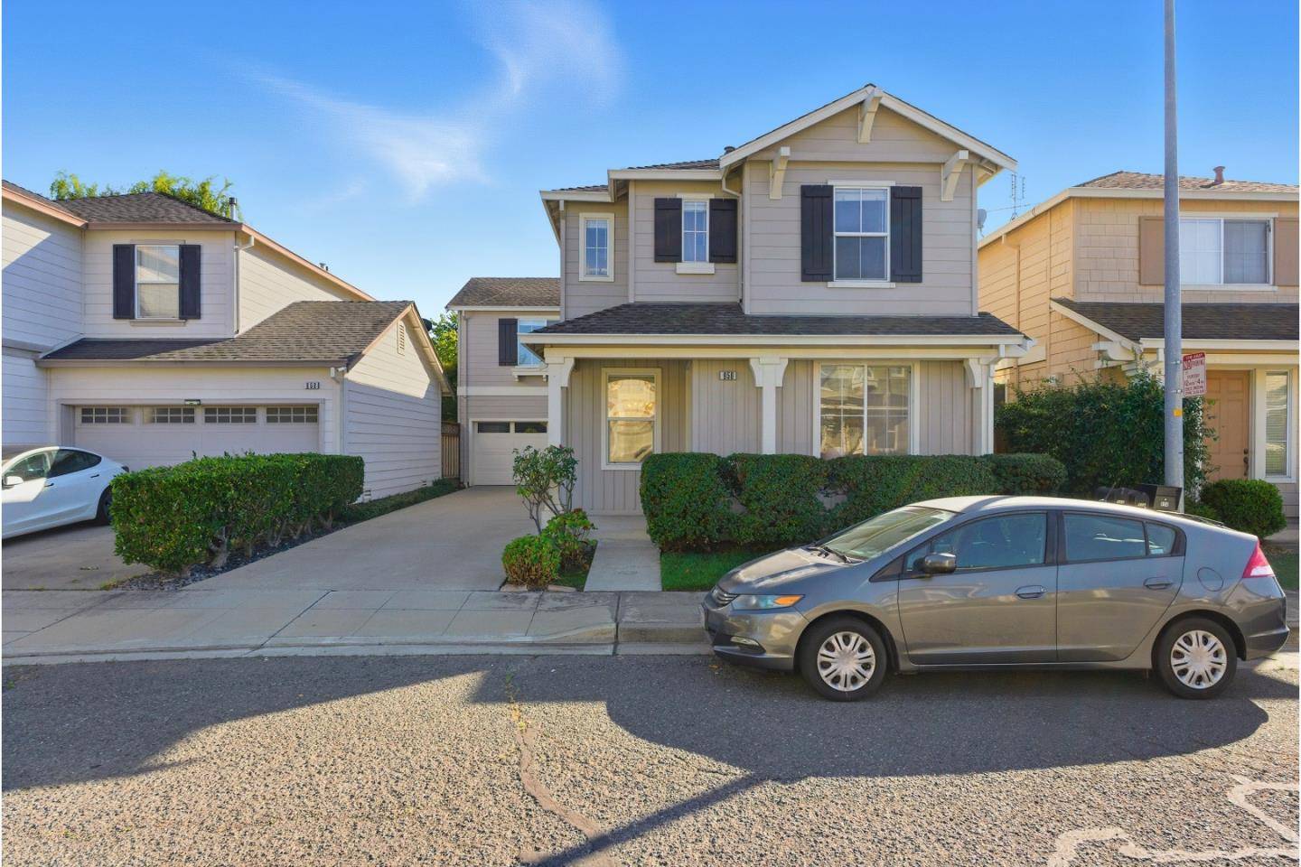 East Palo Alto, CA 94303,956 Mouton CIR