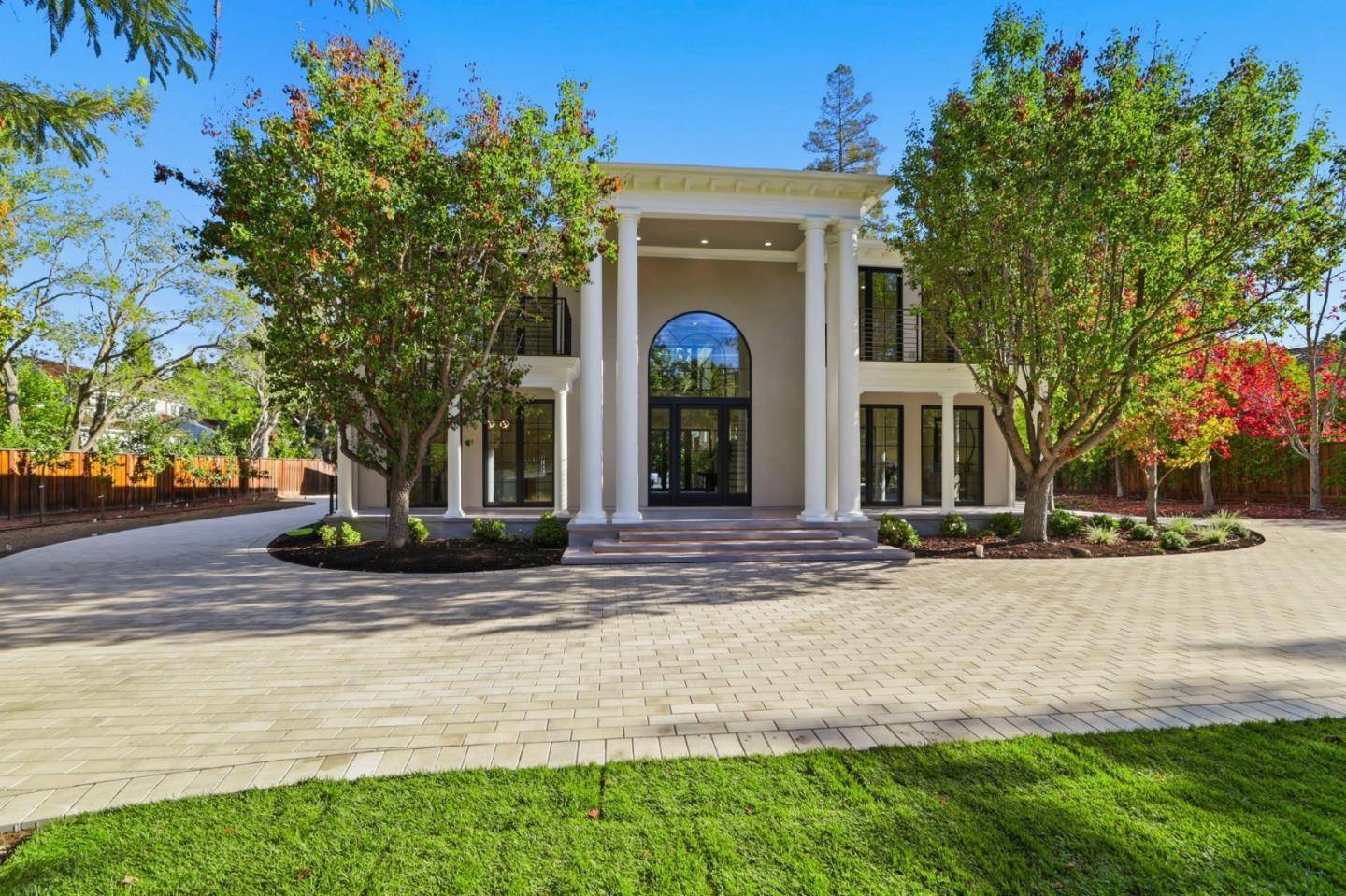 Atherton, CA 94027,261 Camino Al Lago