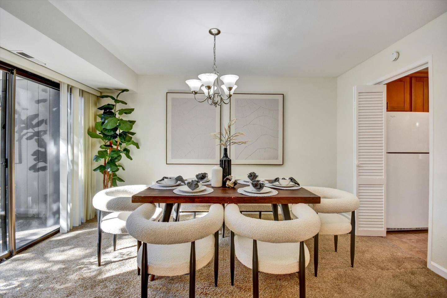 Los Gatos, CA 95032,435 Alberto WAY 17