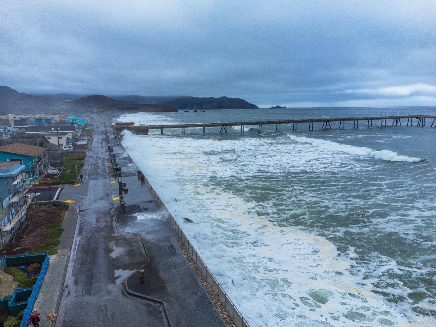 Pacifica, CA 94044,41 Carmel AVE