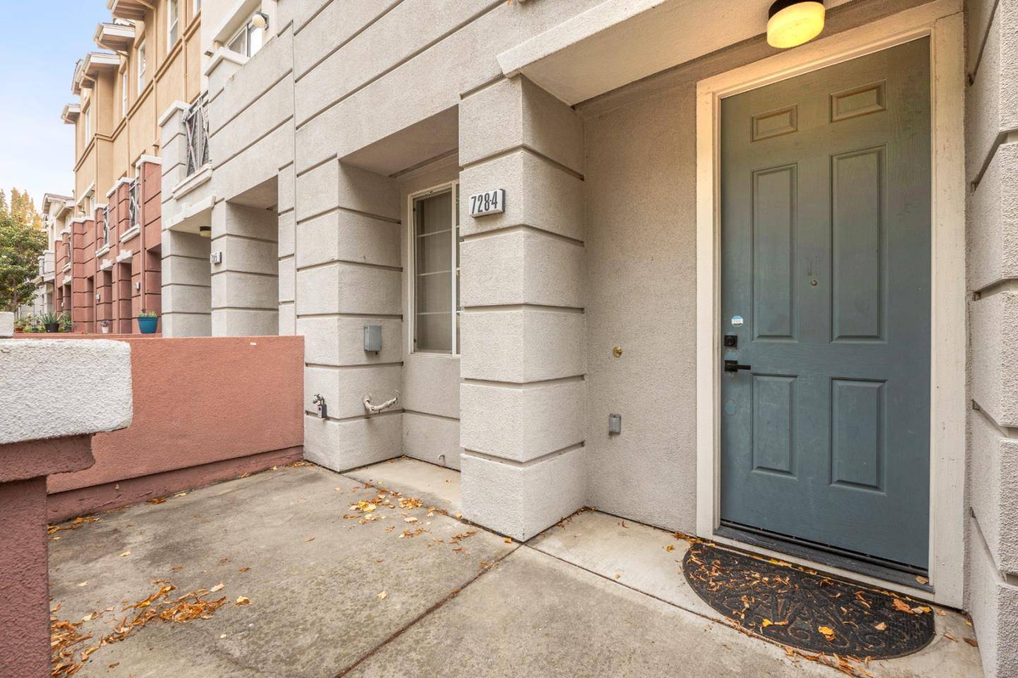 Hayward, CA 94541,728 City Walk PL 4