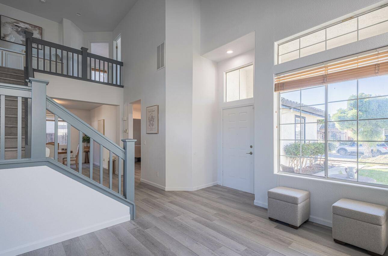 Salinas, CA 93906,327 Rhine CT