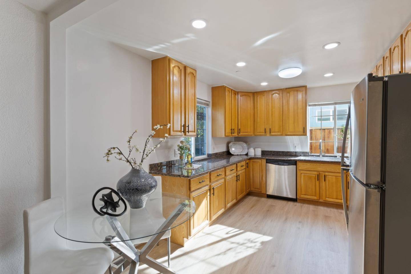 Sunnyvale, CA 94085,383 N Sunnyvale AVE