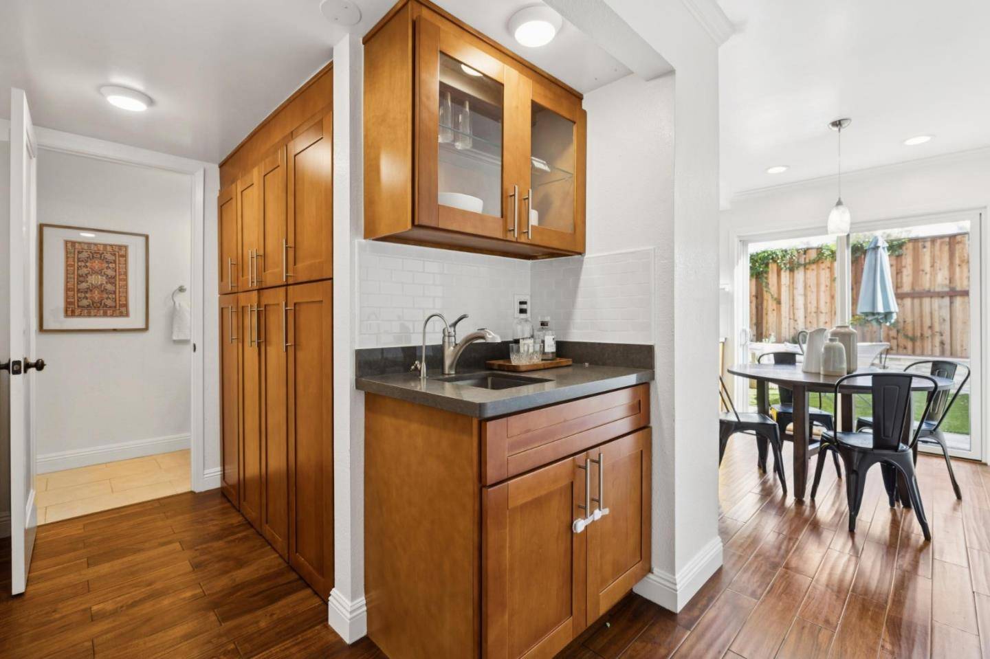 Sunnyvale, CA 94085,646 S Ahwanee TER