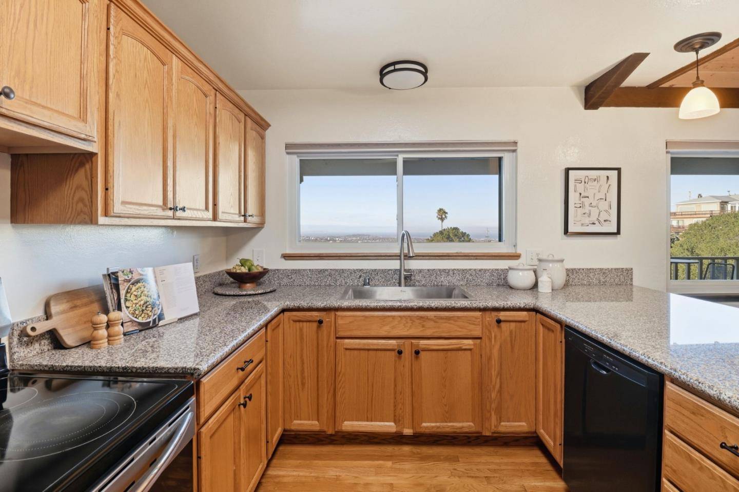 Belmont, CA 94002,2728 Sequoia WAY