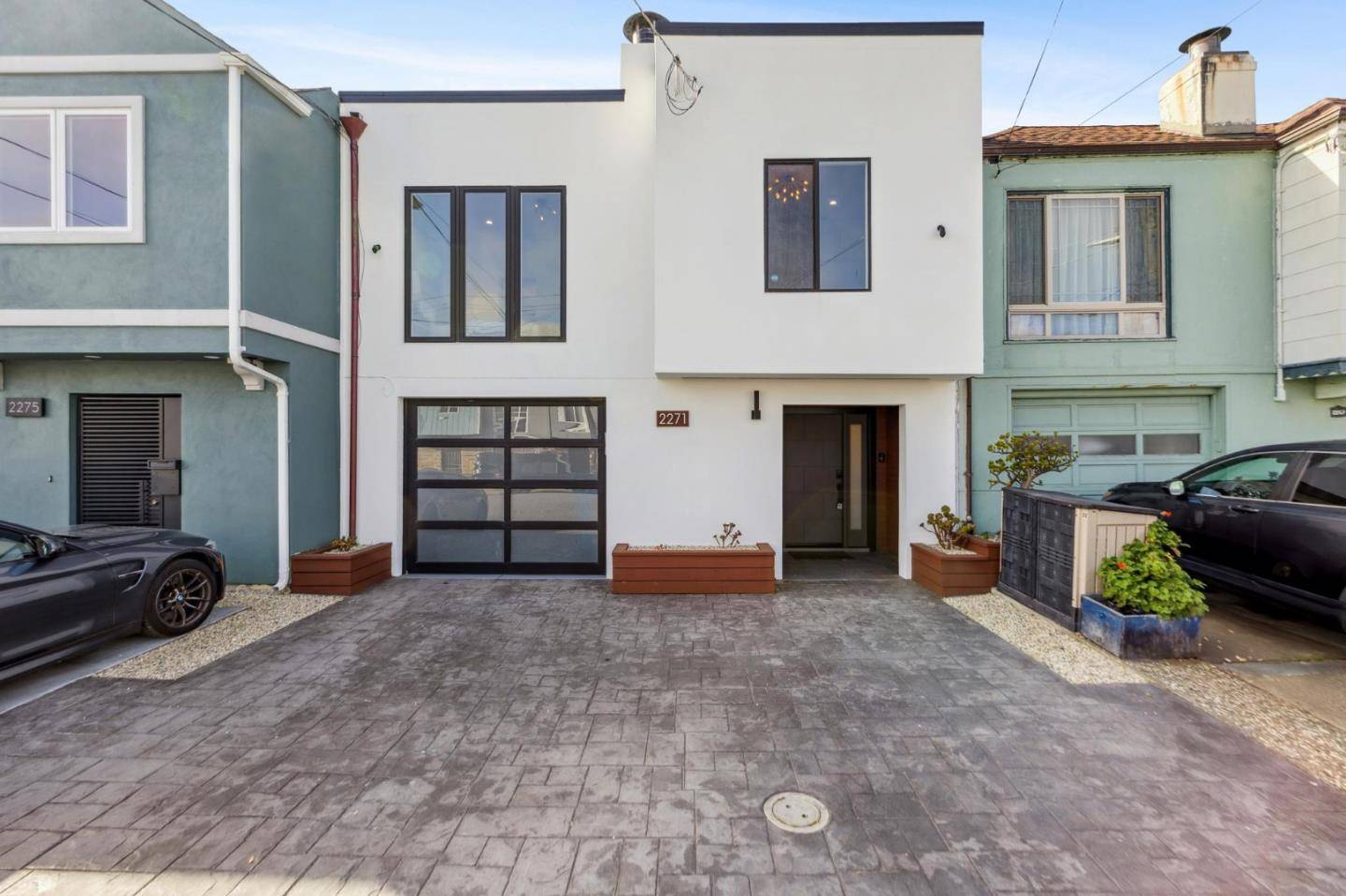 San Francisco, CA 94116,2271 40th AVE