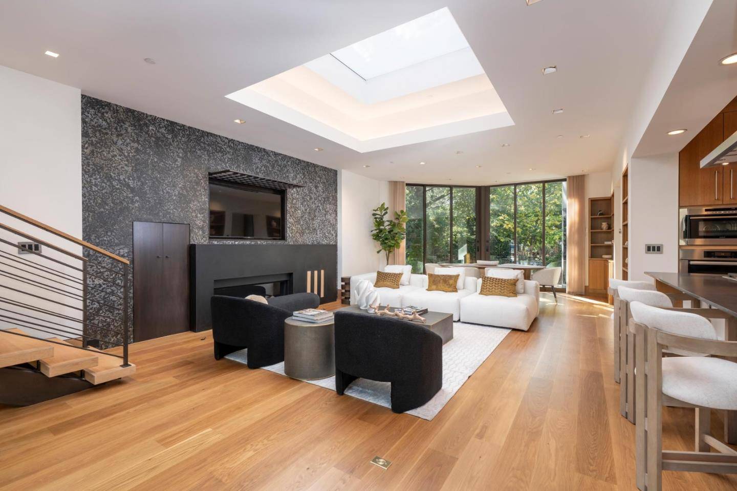 Menlo Park, CA 94025,94 YALE RD