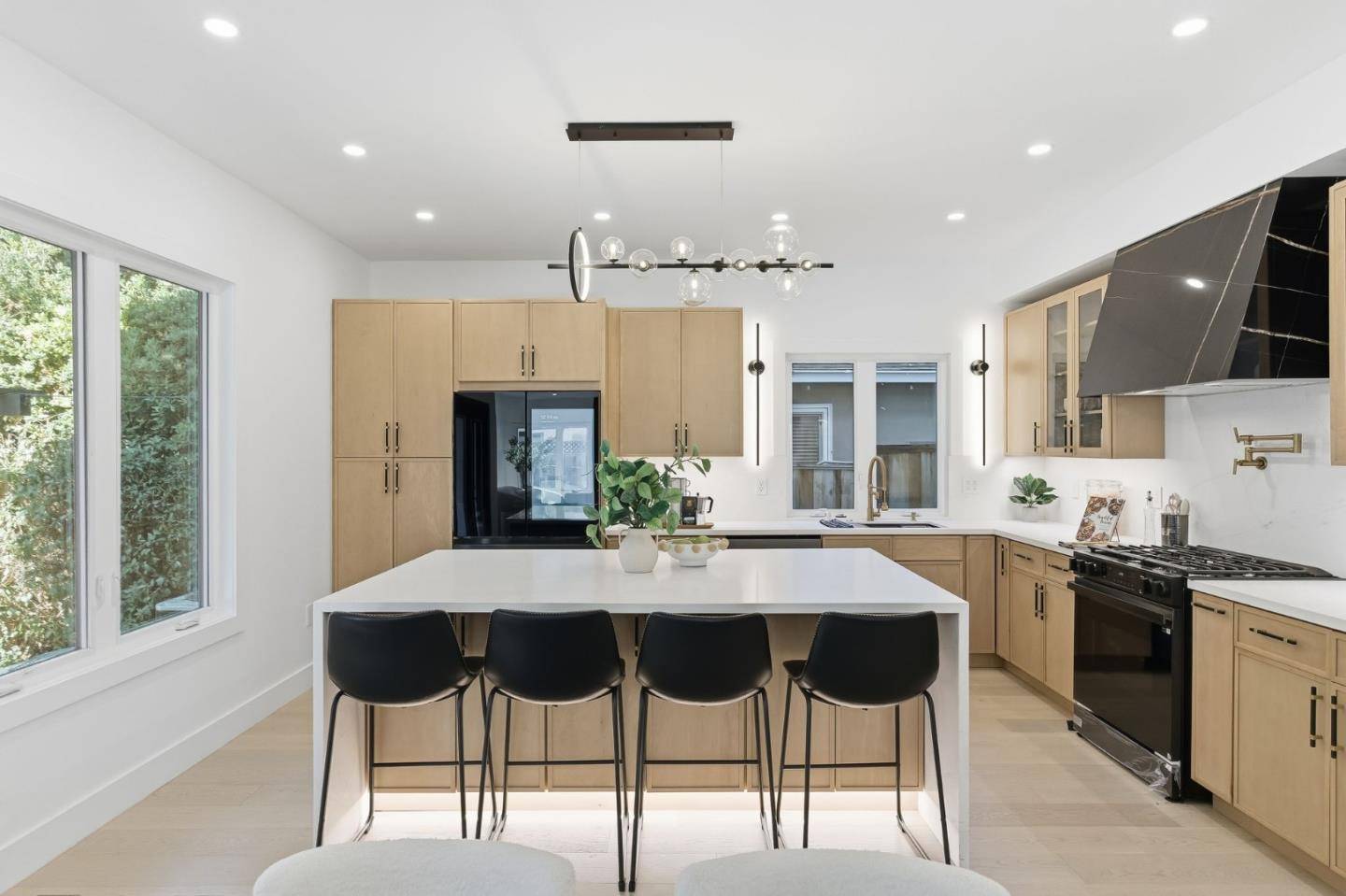 Mountain View, CA 94040,1748 Crane AVE