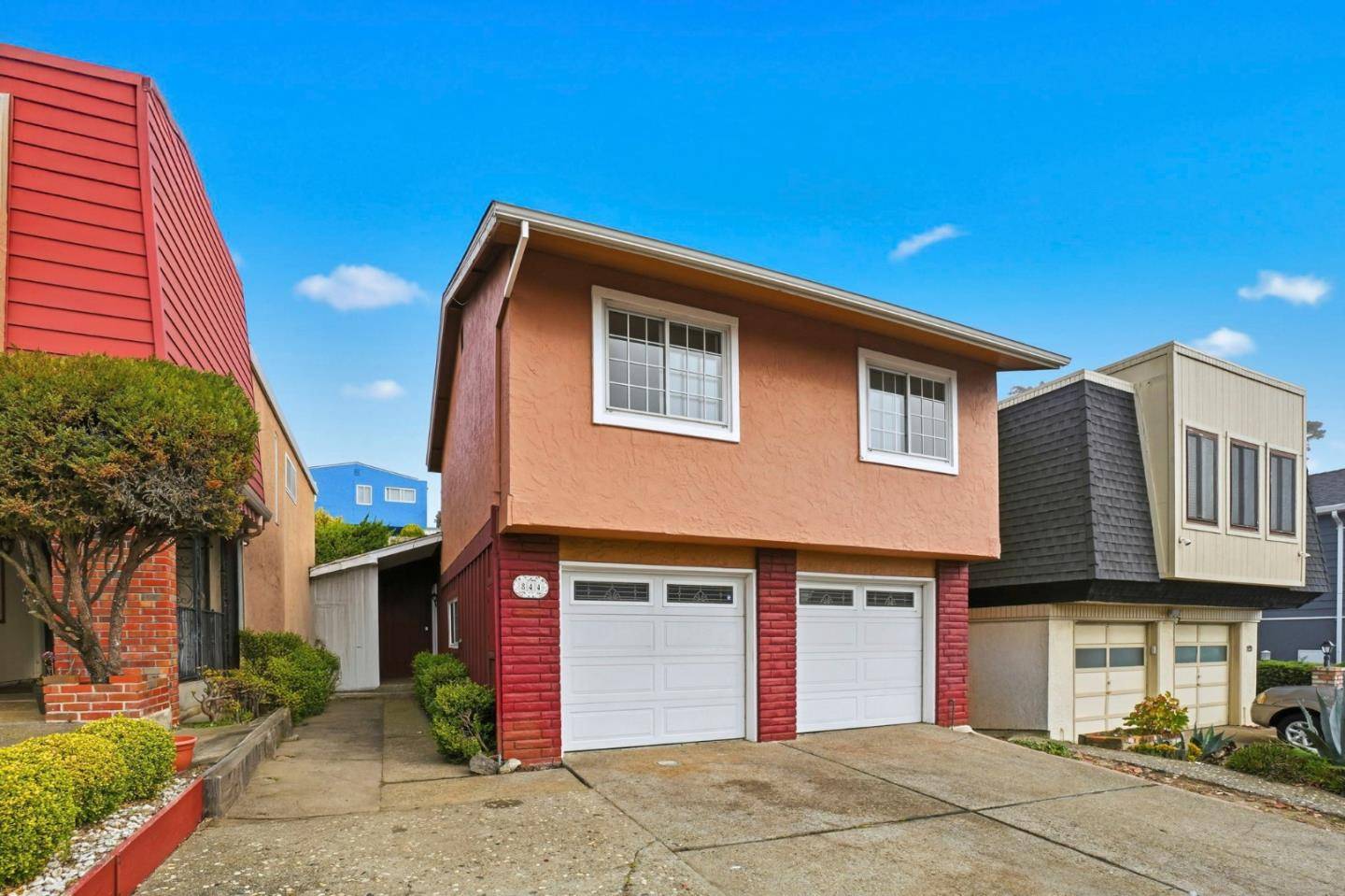 Daly City, CA 94015,844 King DR