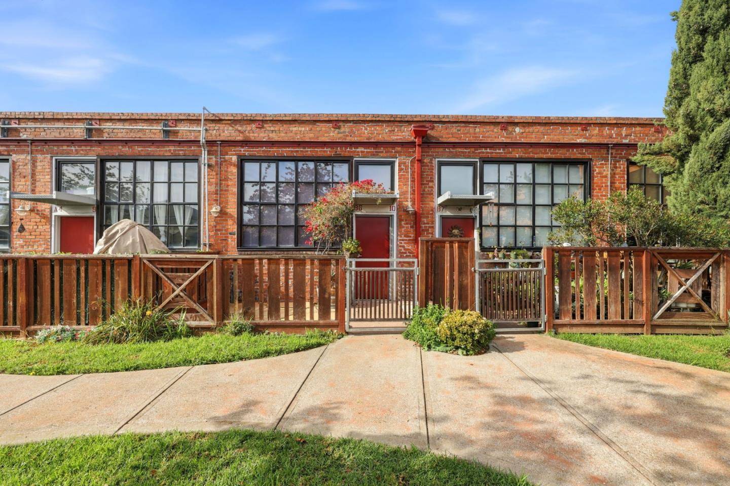 Oakland, CA 94601,1501 37th AVE B6