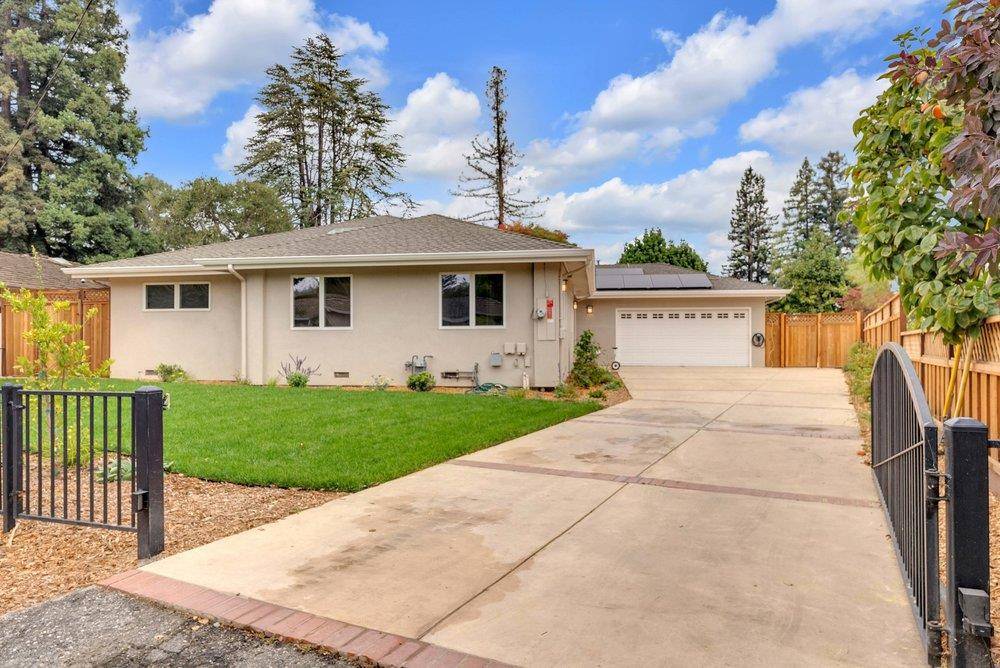 Los Altos, CA 94022,447 Traverso AVE