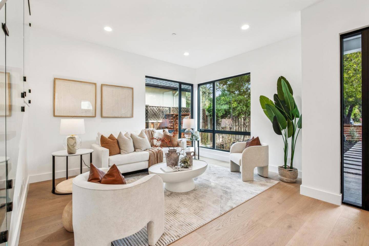 Redwood City, CA 94061,1414 W Selby LN