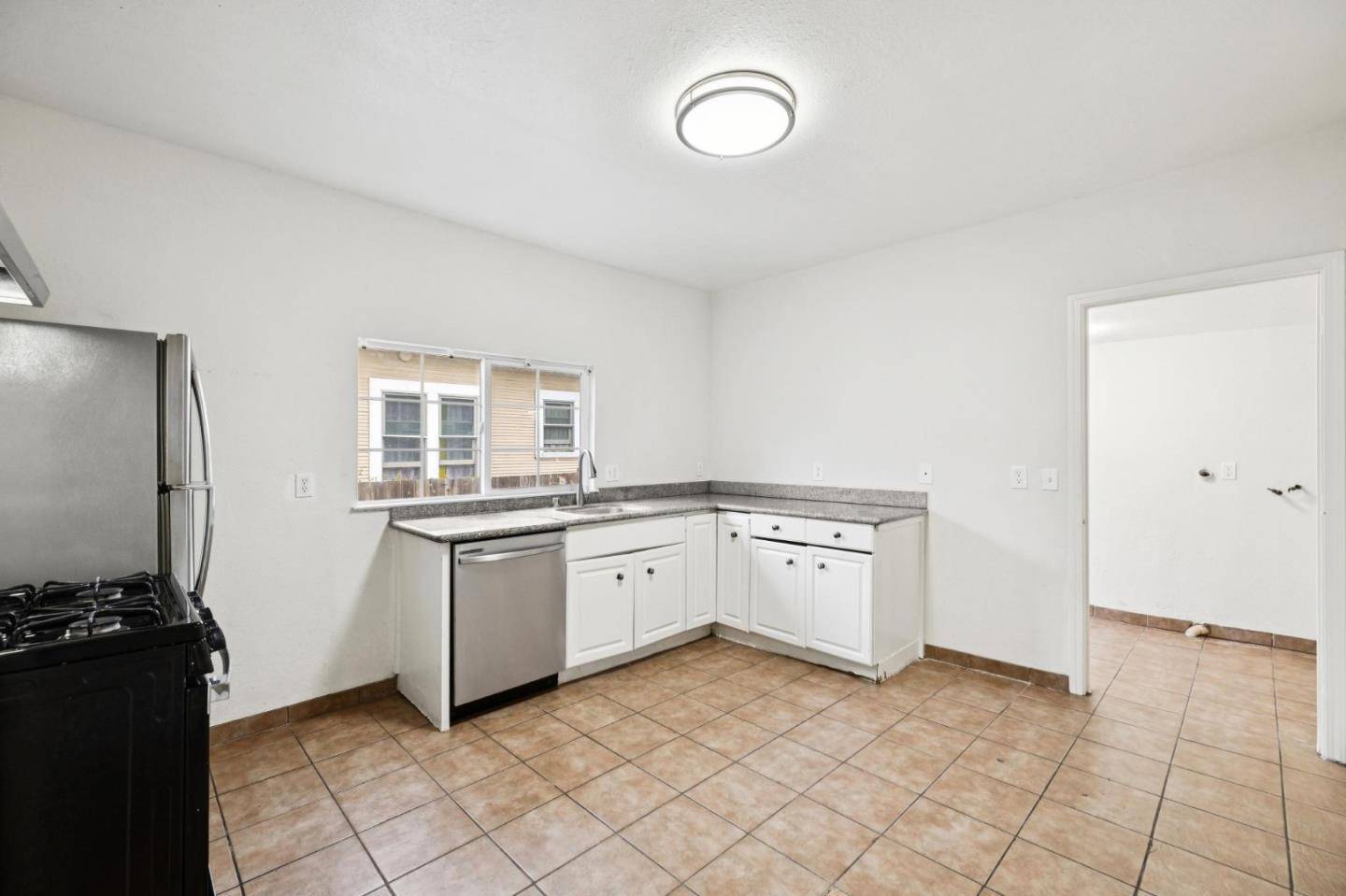 San Jose, CA 95110,735 Locust ST