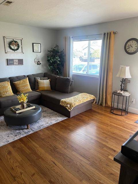 Gilroy, CA 95020,7521 Chestnut ST