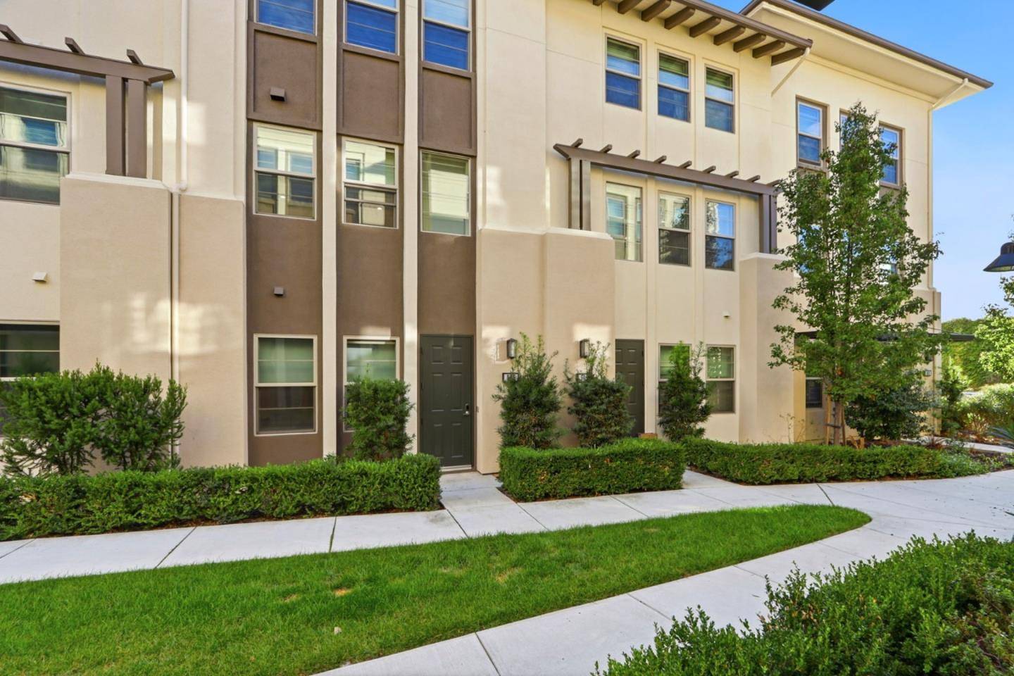 San Jose, CA 95131,975 Cassia PL