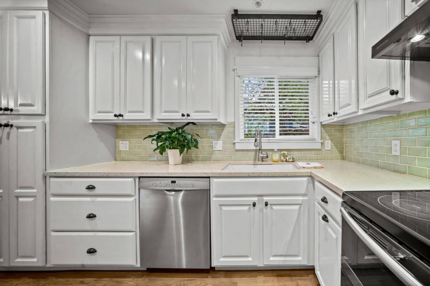 Pacific Grove, CA 93950,1321 David AVE