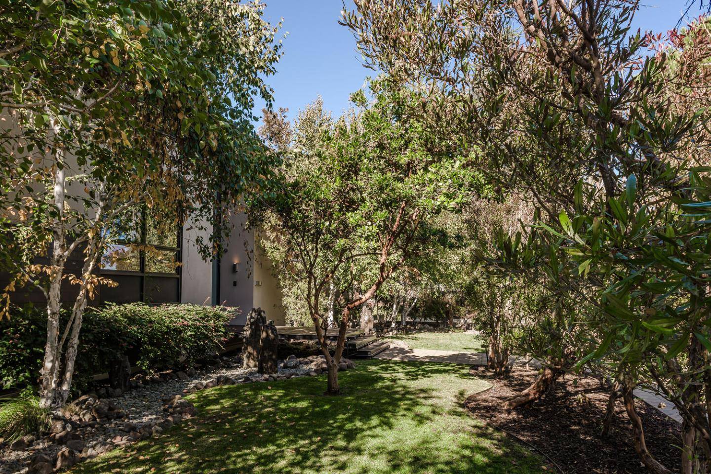 Hillsborough, CA 94010,2510 Skyfarm DR