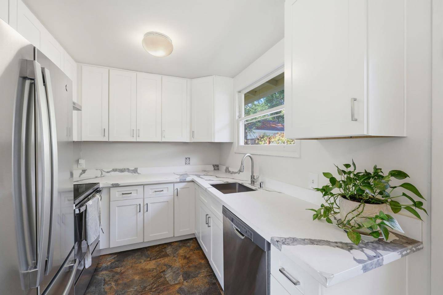 Menlo Park, CA 94025,429 Pope ST