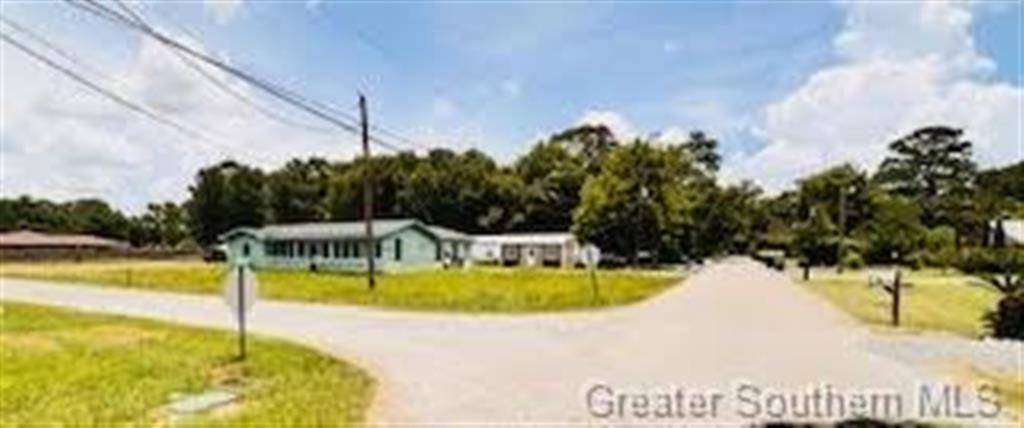 Abbeville, LA 70510,1627 Daniel ST