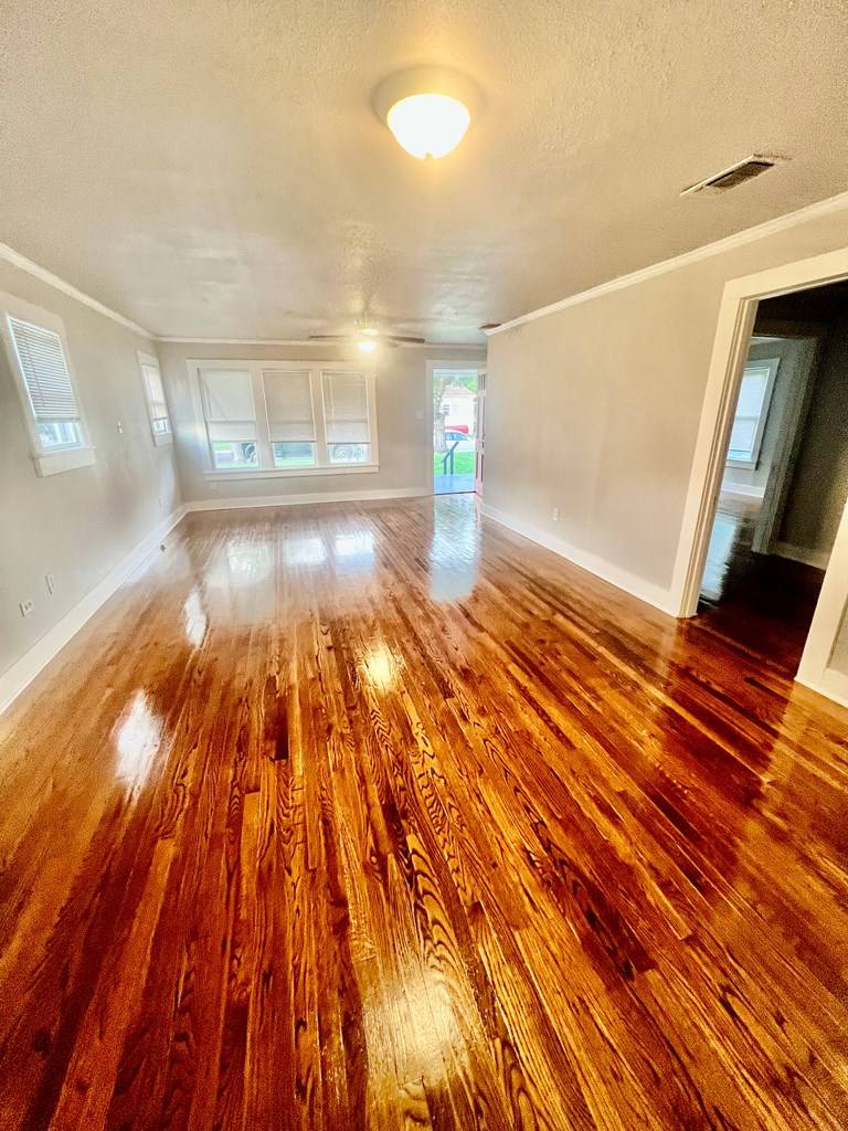 San Angelo, TX 76901,121 Madison St