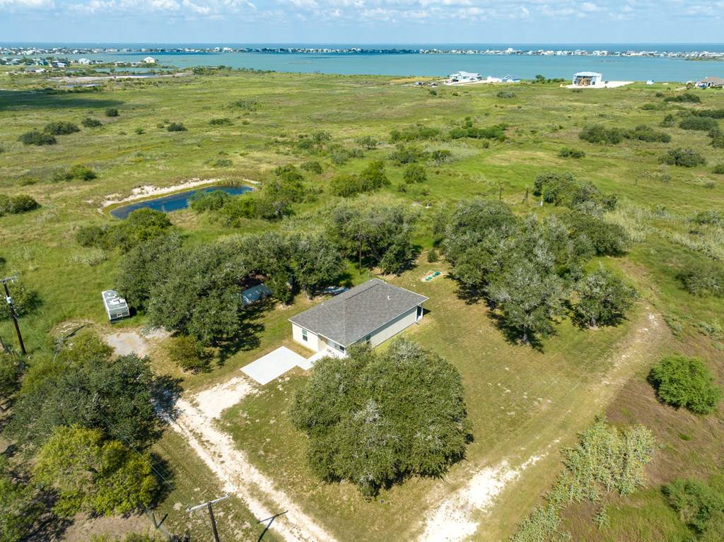 Rockport, TX 78382,303 Old Salt Lake