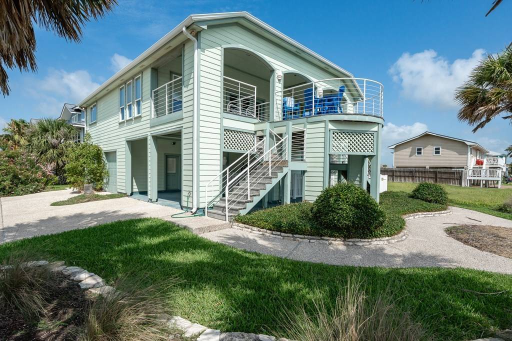 Rockport, TX 78382,1819 Bay Shore Dr.