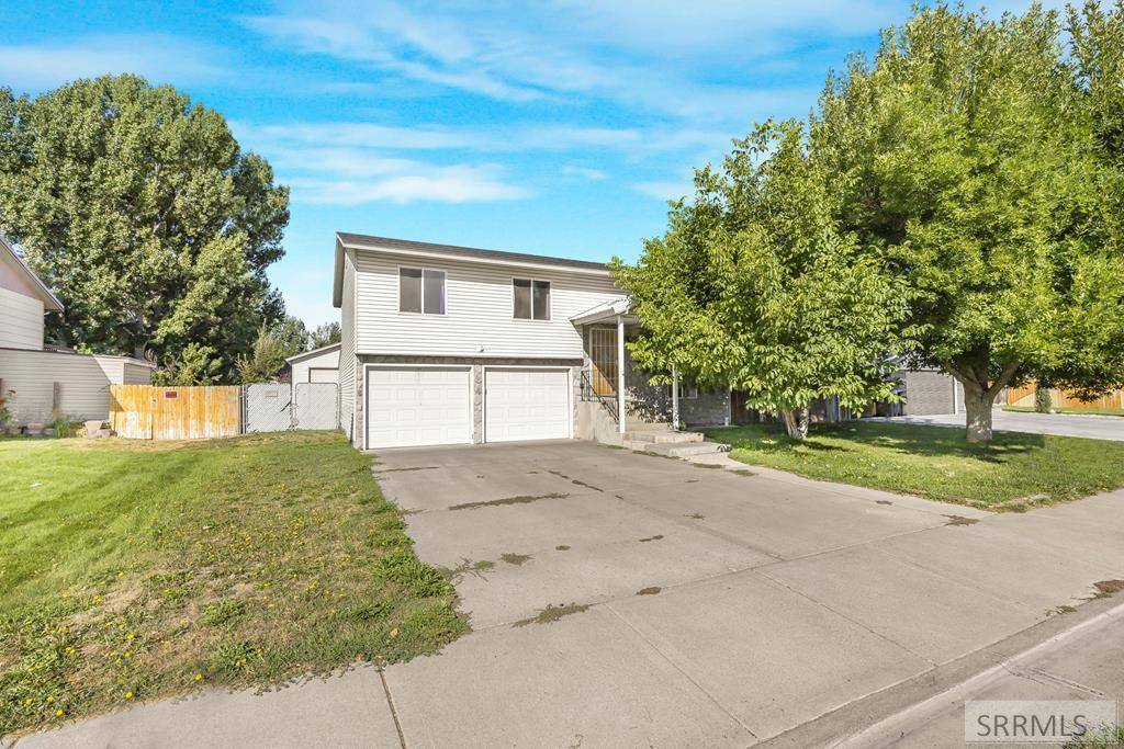 Idaho Falls, ID 83402,867 Coachman Drive