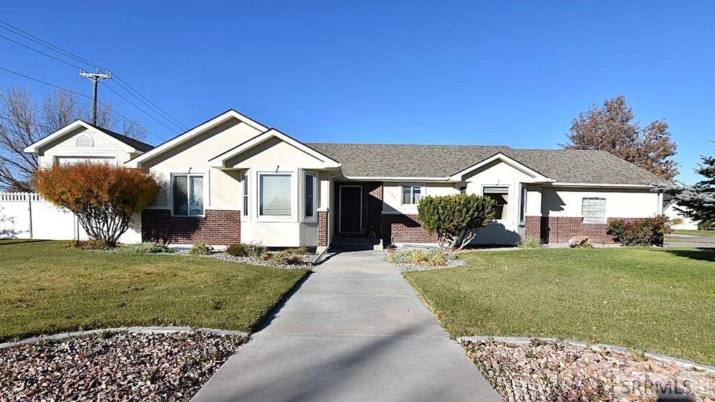 Idaho Falls, ID 83404,1529 Sunny Pine Way