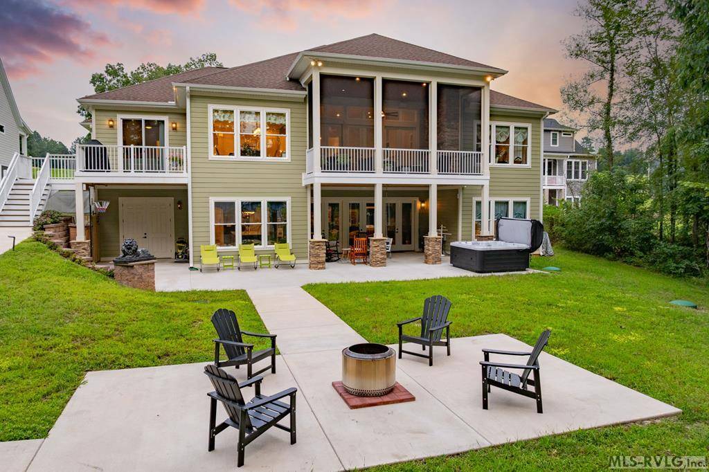 Bracey, VA 23919,1060 Starboard Drive