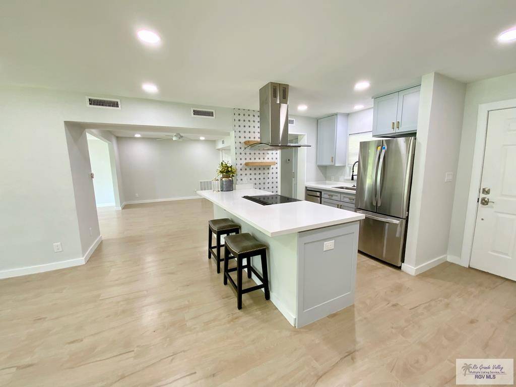 Rancho Viejo, TX 78575,304-3 Bolivar Ave.