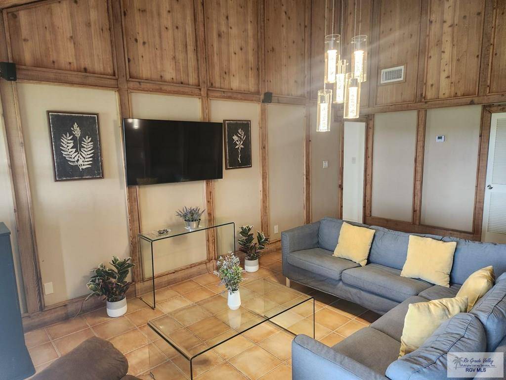 Rancho Viejo, TX 78575,2 Alvarado Ave.