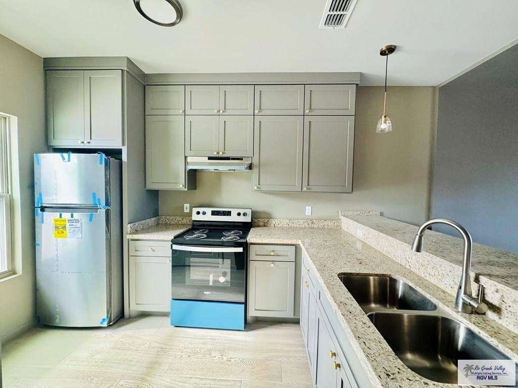 Brownsville, TX 78526,6105 Charmaine Ln.