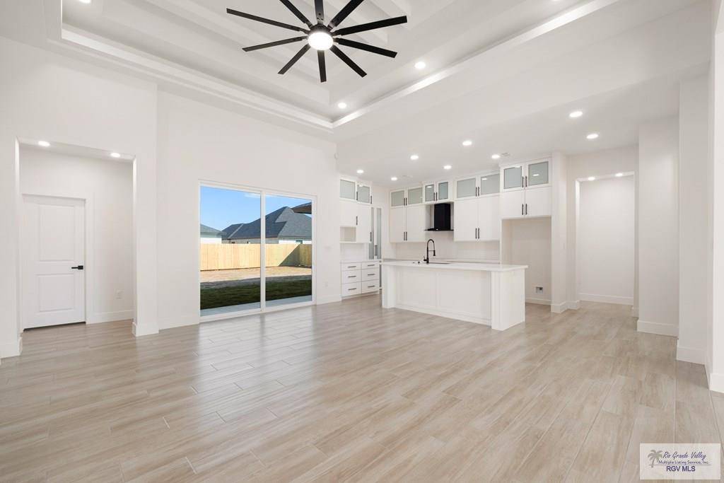 Los Fresnos, TX 78566,513 Eagle Dr.