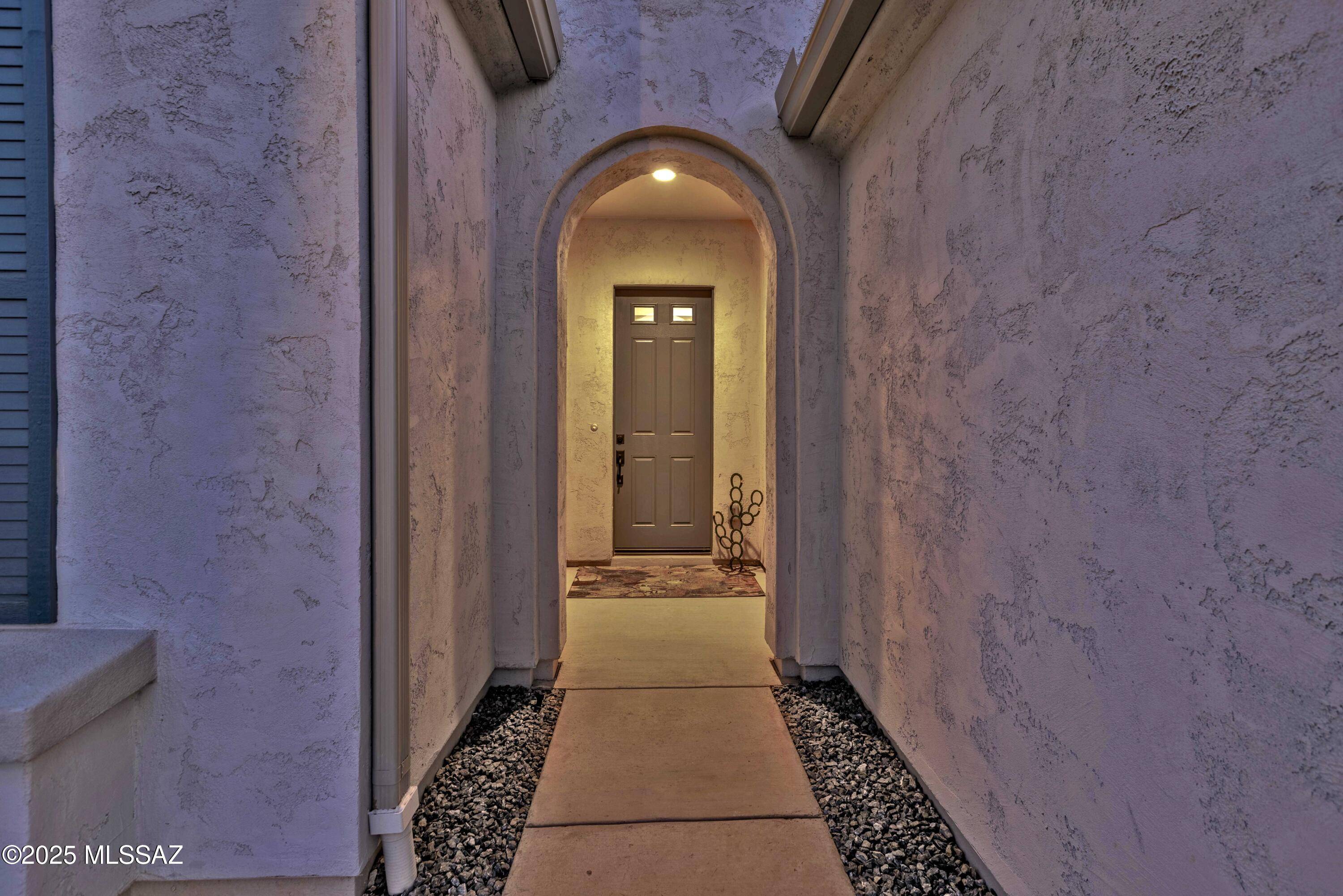 Oracle, AZ 85623,61879 E Skyview WAY